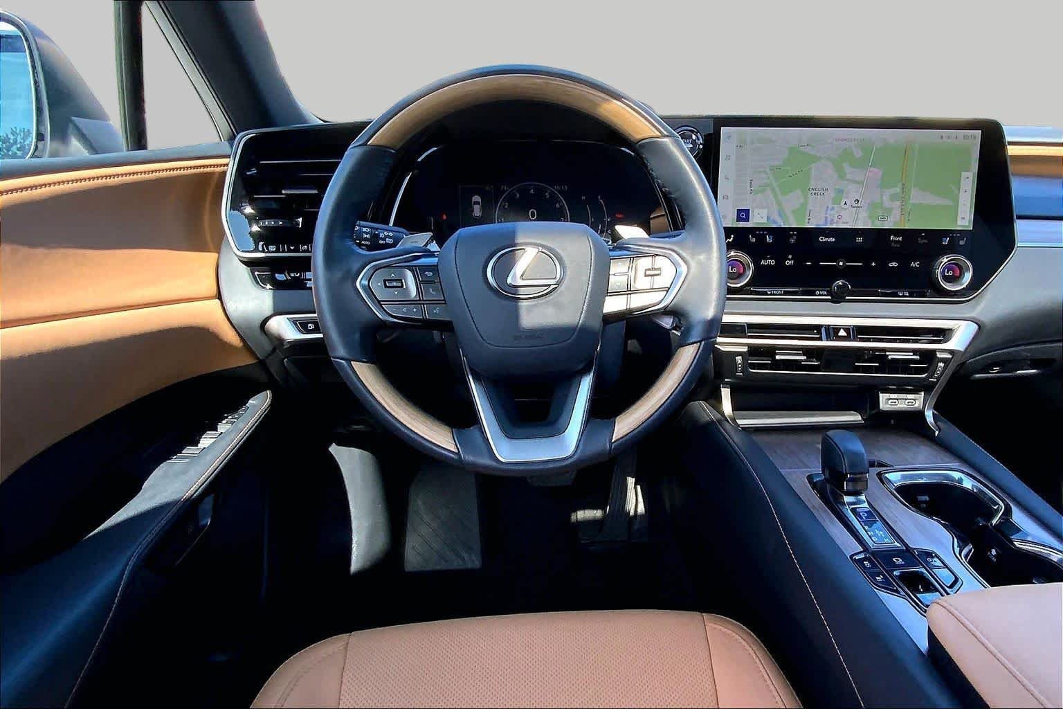Used 2024 Eminent White Pearl Lexus Premium image 5