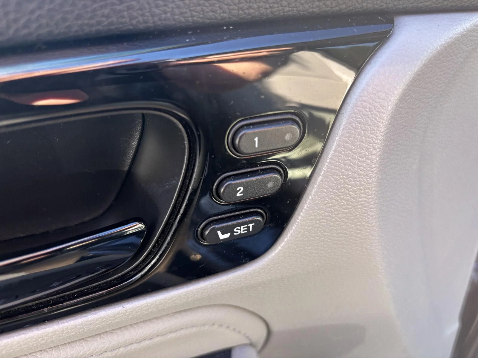 Used 2018 Modern Steel Metallic Honda Elite image 8