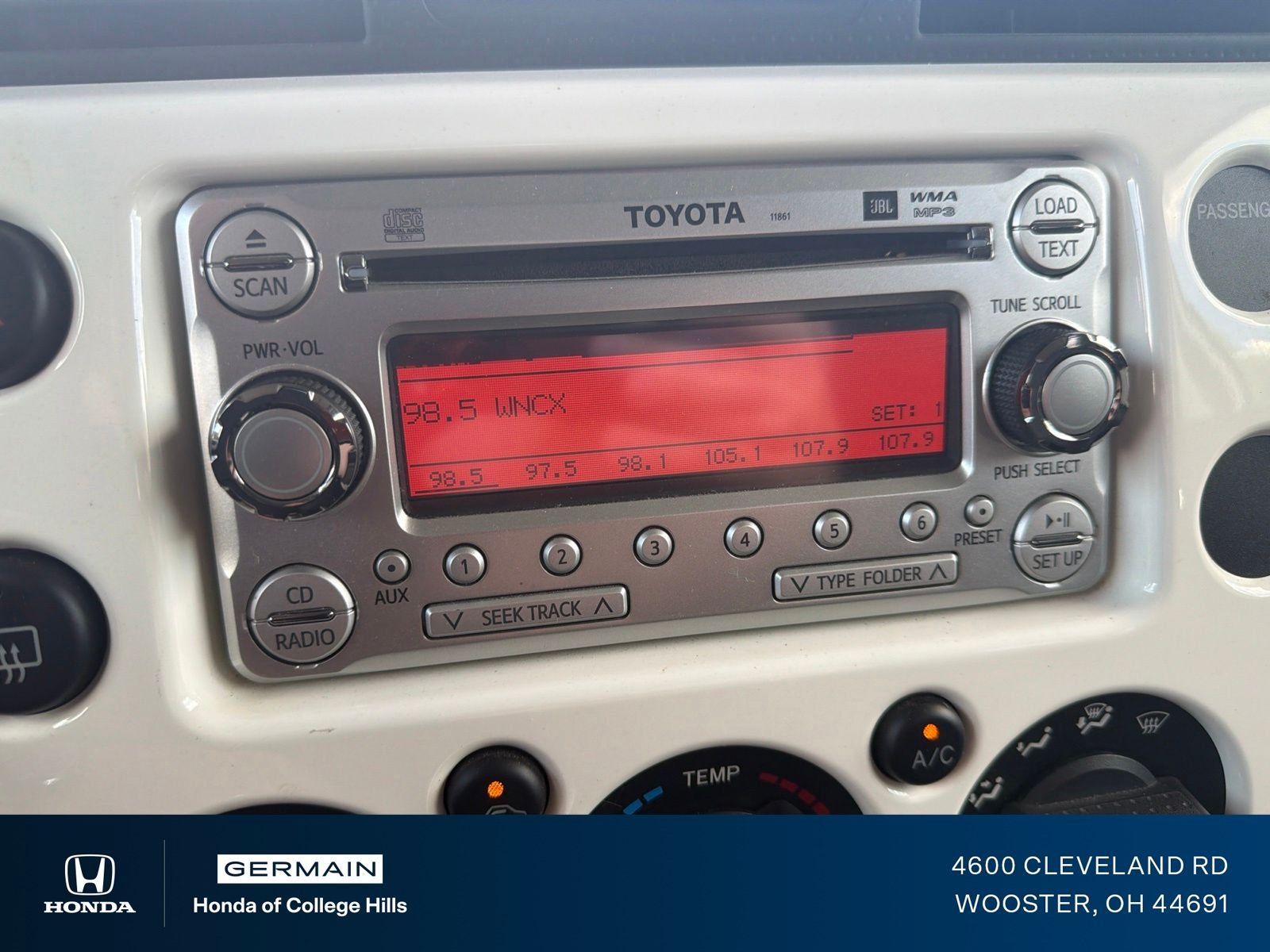 Used 2014 Iceberg Toyota Base image 20