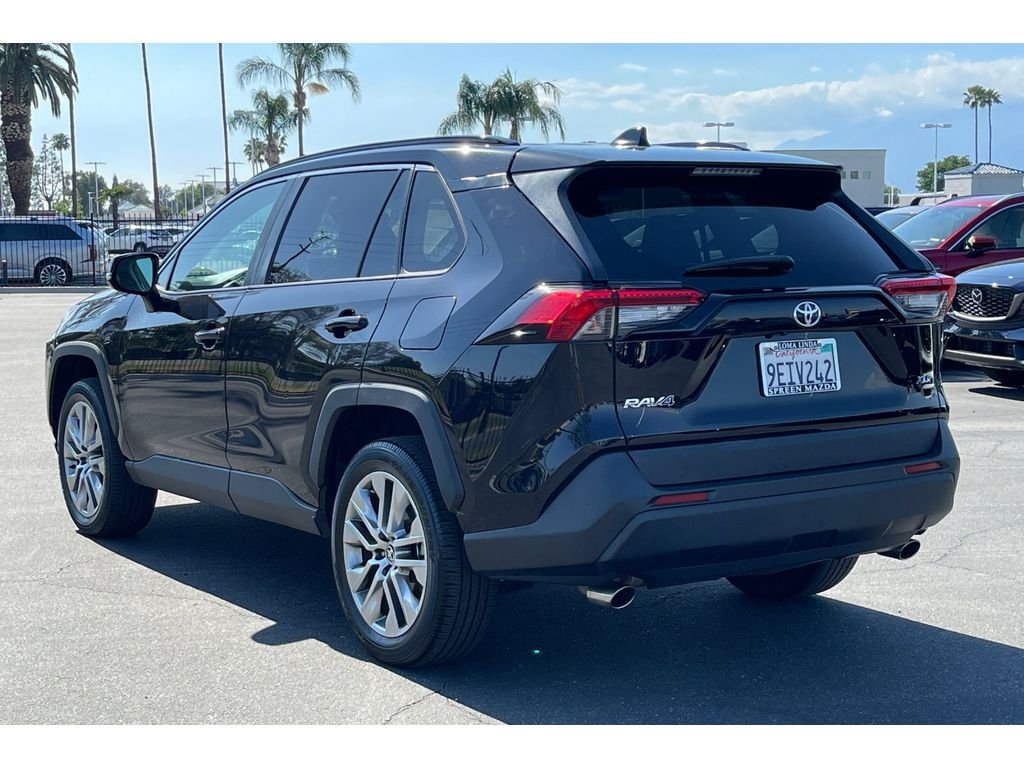 Used 2023 Midnight Black Metallic Toyota XLE Premium image 4