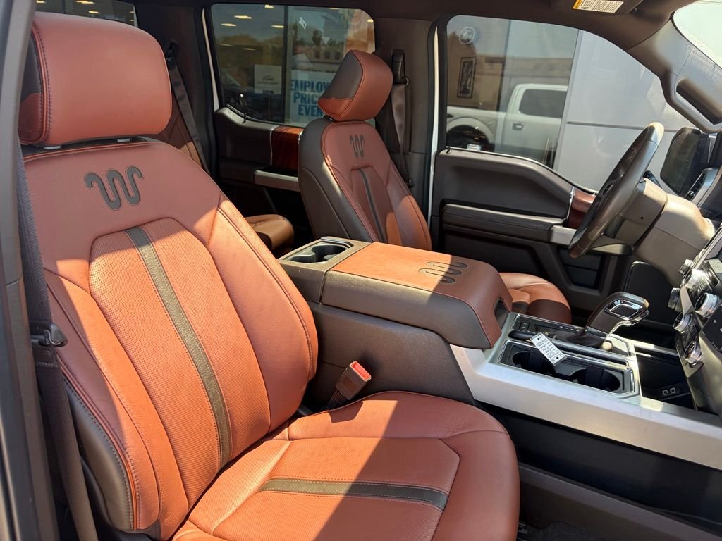 Used 2020 Oxford White Ford King Ranch image 26