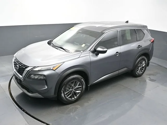 Used 2022 Gray Nissan S image 39