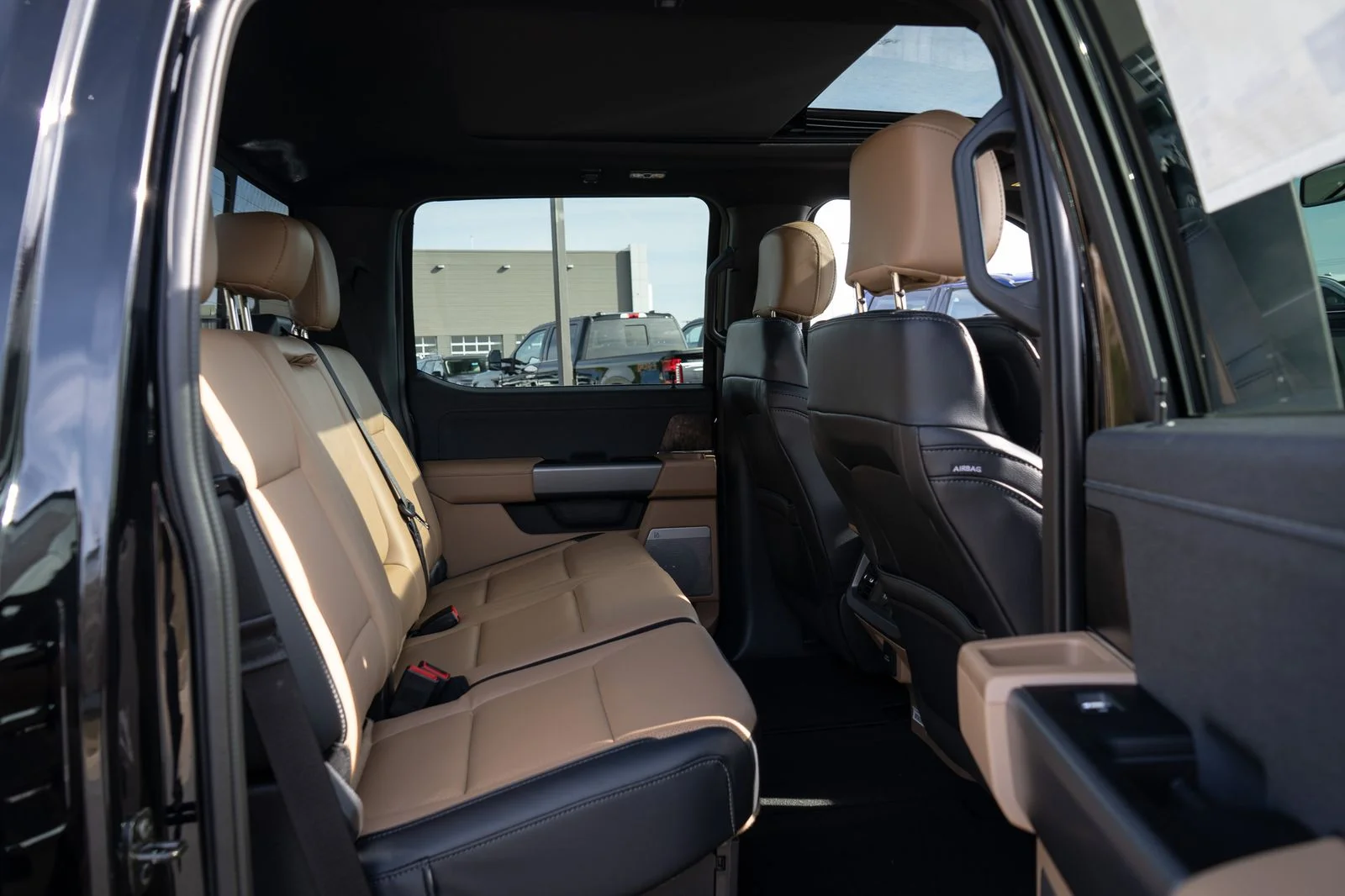 New 2026 Agate Black Metallic Ford F-350® Lariat® image 35