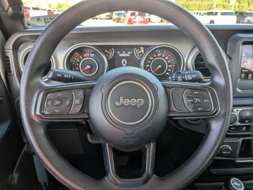 Used 2023 Silver Jeep Sport image 14