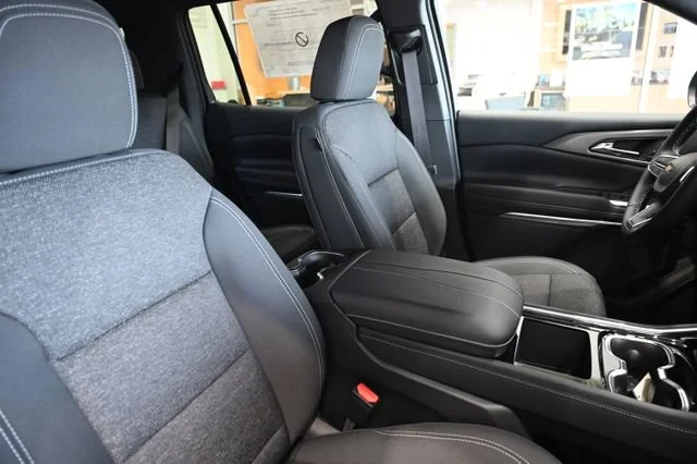 2026 Chevrolet Traverse LT - Photo 8