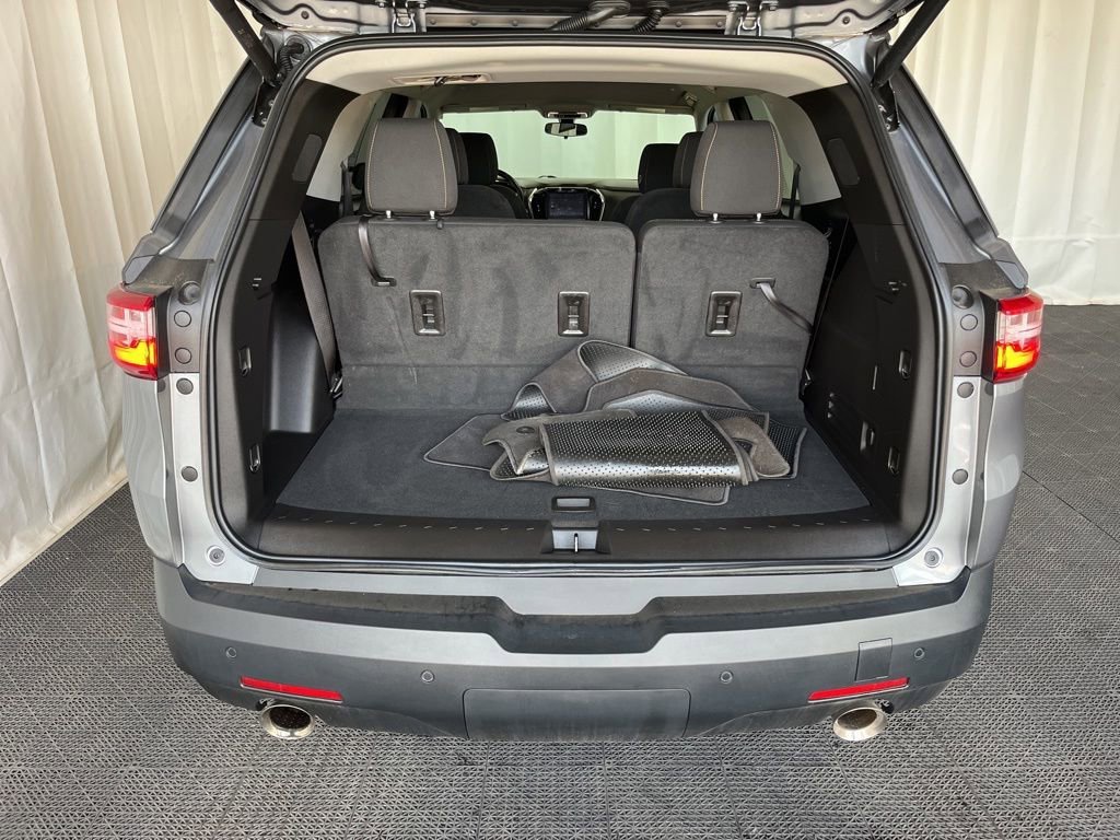 Used 2021 Satin Steel Metallic Chevrolet LT Cloth image 24
