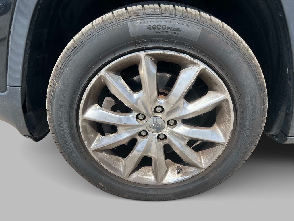 Used 2015 Black Jeep Limited image 9
