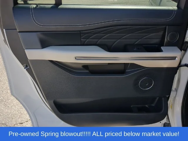 Used 2022 White Ford Platinum image 37