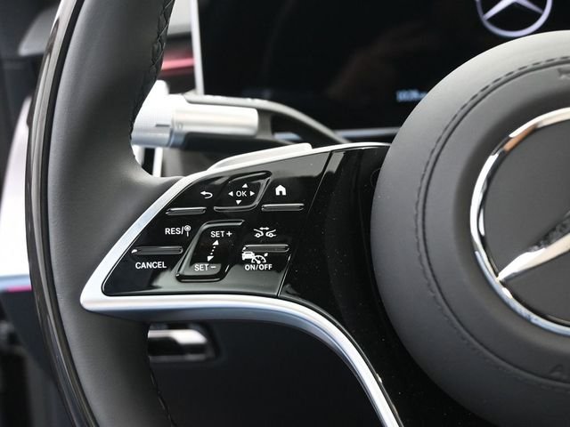 Used 2025 Black Mercedes-Benz S 580 image 2