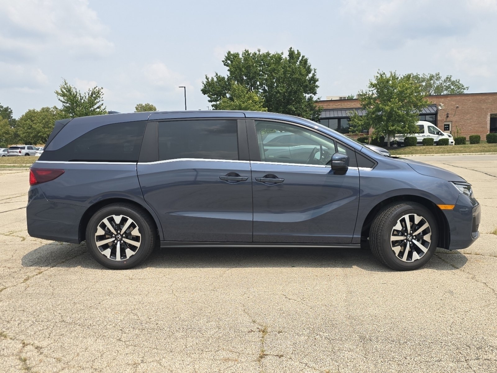 New 2026 Smoke Blue Pearl Honda EX-L image 14