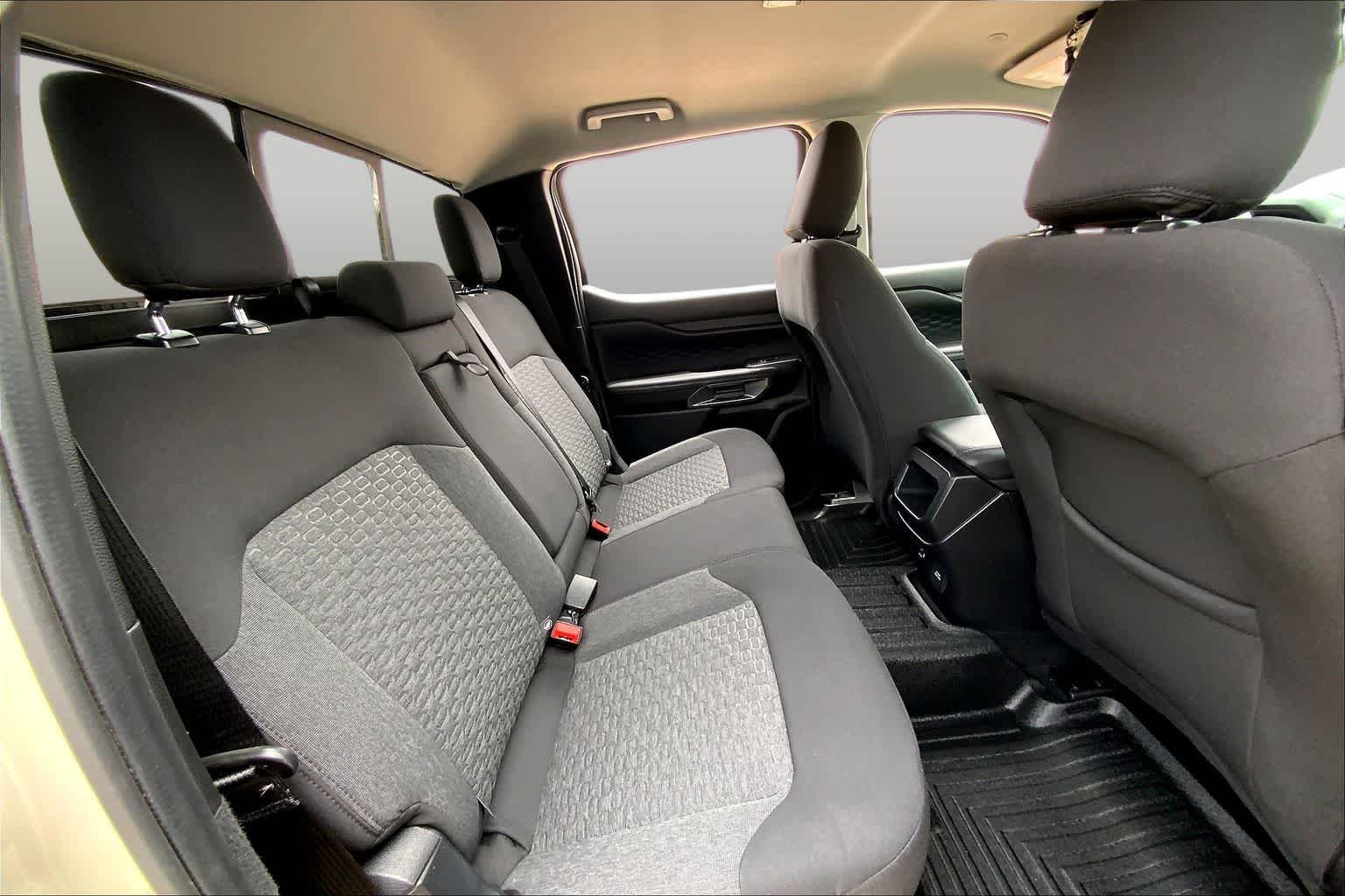 Used 2025 Desert Sand Ford XLT image 20