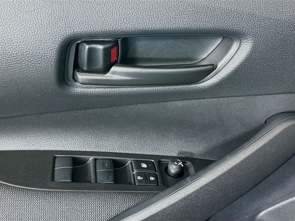 Used 2026  Toyota LE image 18