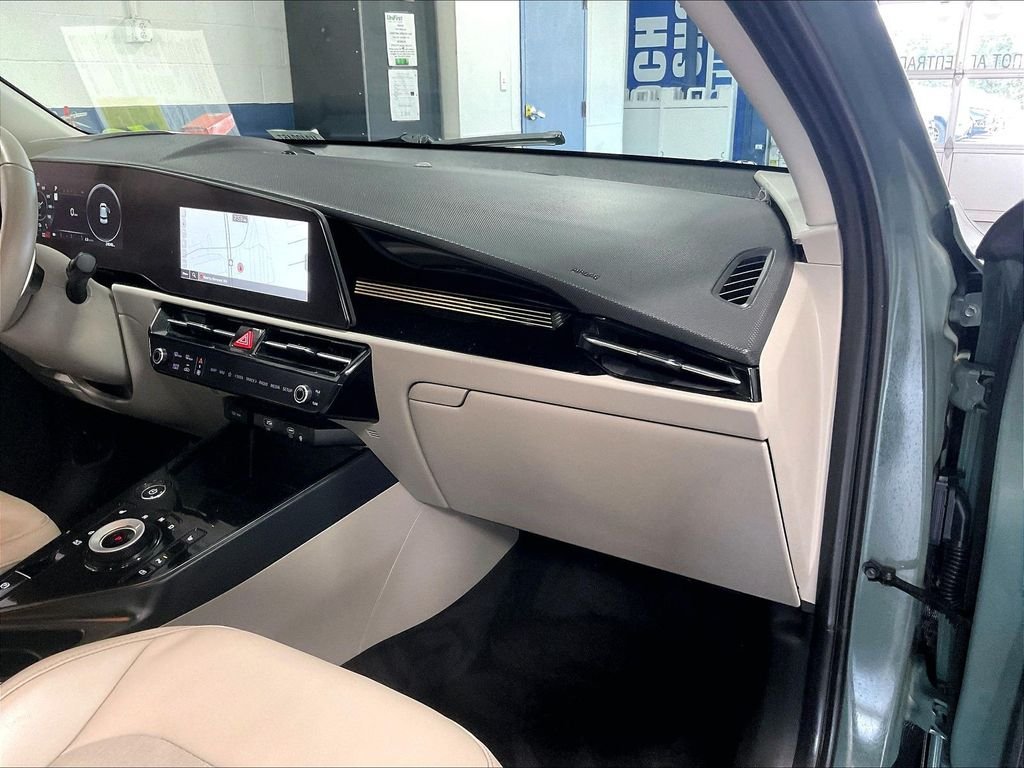 Used 2023 Green Kia Wind image 13