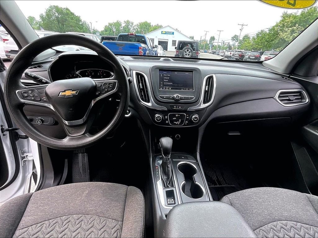 Used 2023 White Chevrolet LT image 21