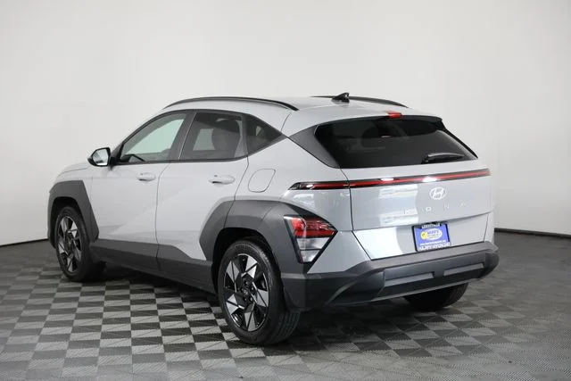 Used 2025 Gray Hyundai SEL Convenience image 19