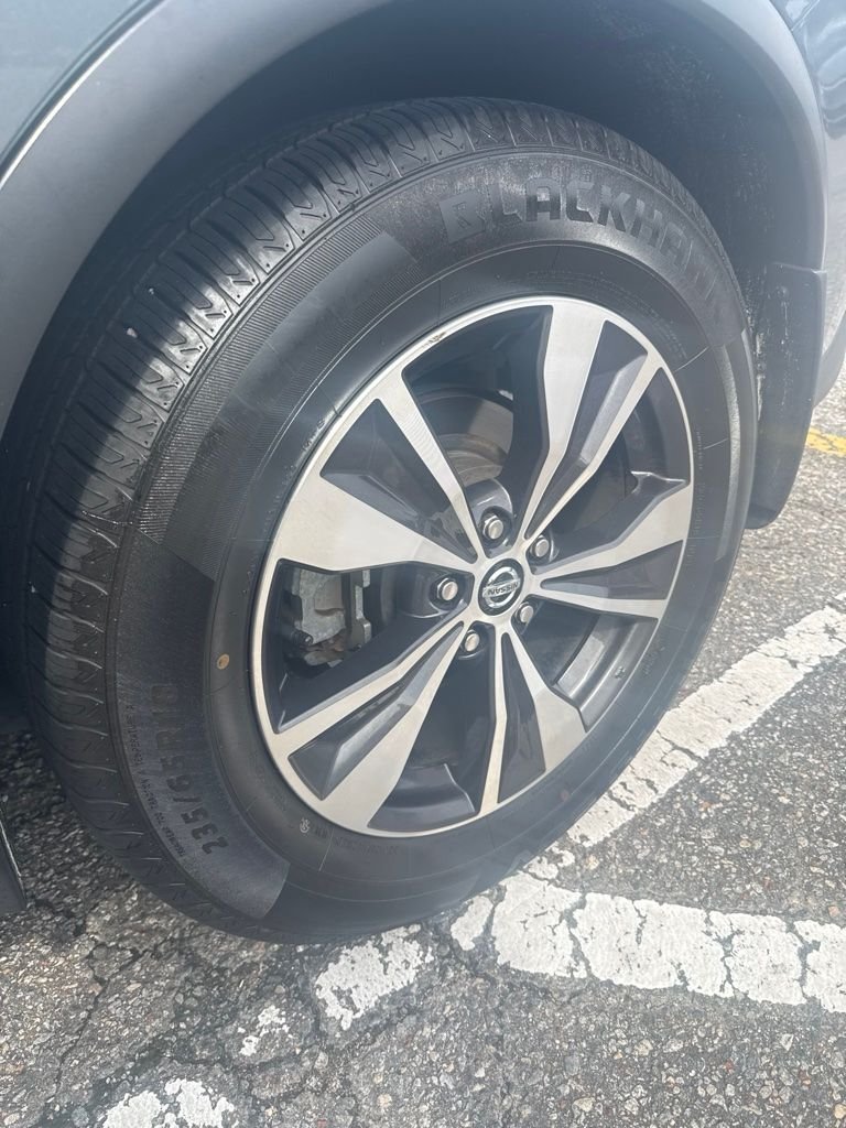Used 2020 Gray Nissan S image 2