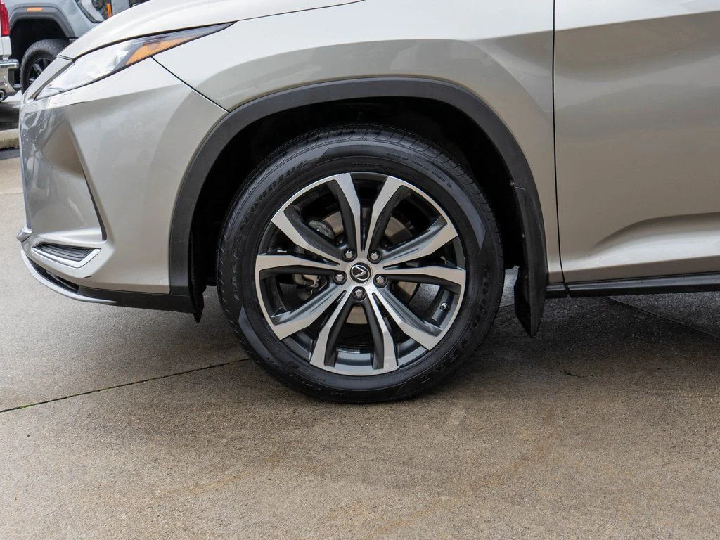 Used 2022 Silver Lexus 350 image 29