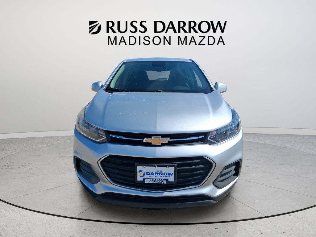 Used 2018 Silver Chevrolet LS image 8