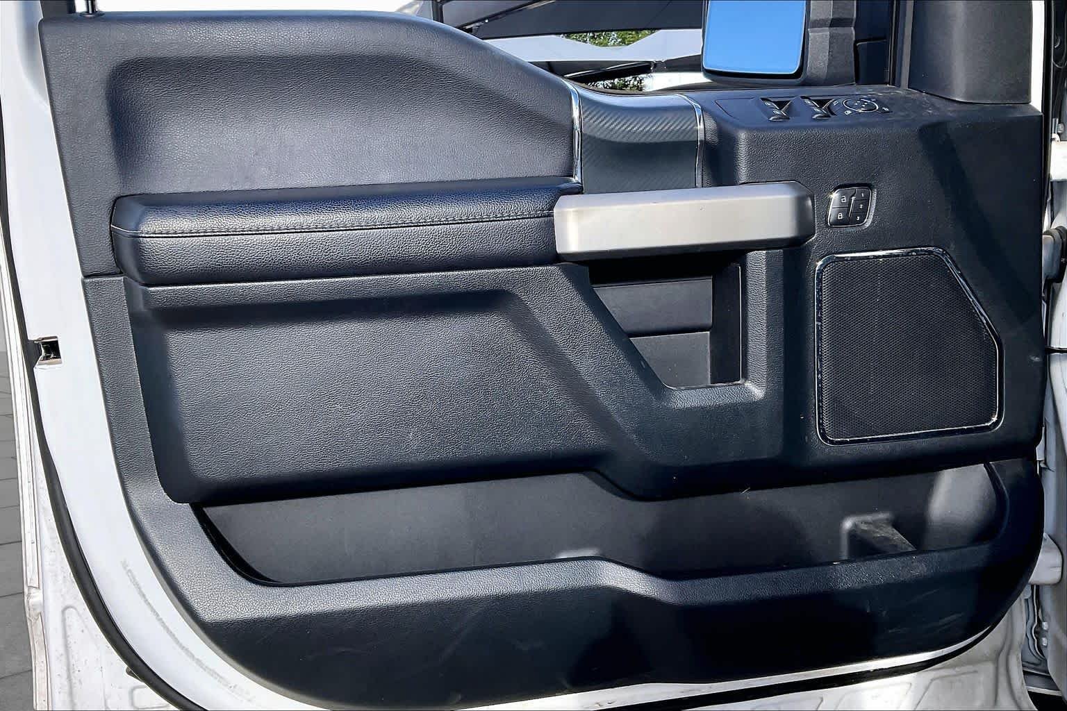 Used 2019 Oxford White Ford LARIAT image 22