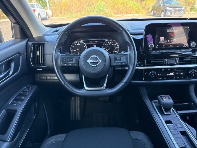 Used 2025 Silver Nissan SV image 14