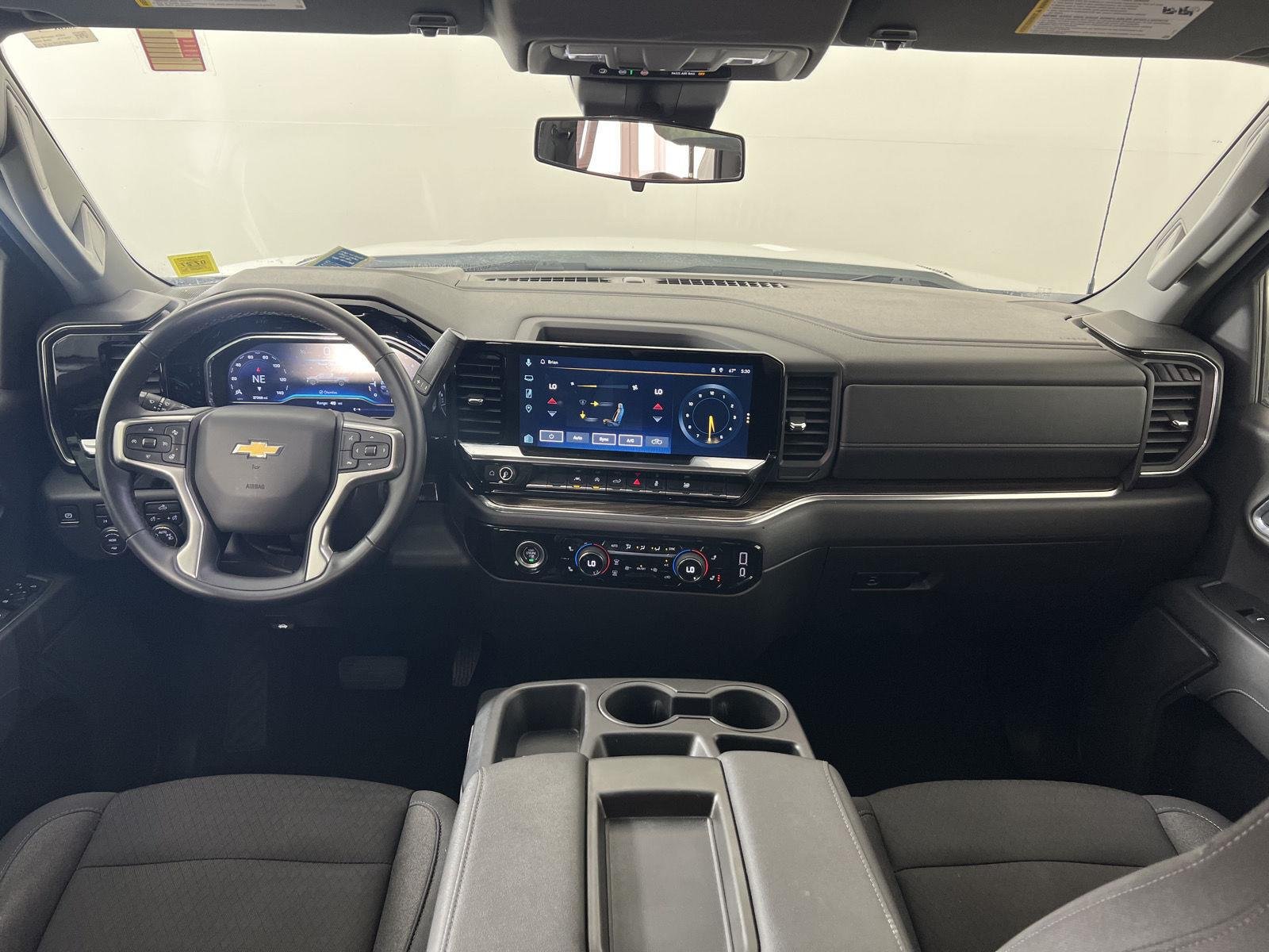 Used 2024 Summit White Chevrolet LT image 21
