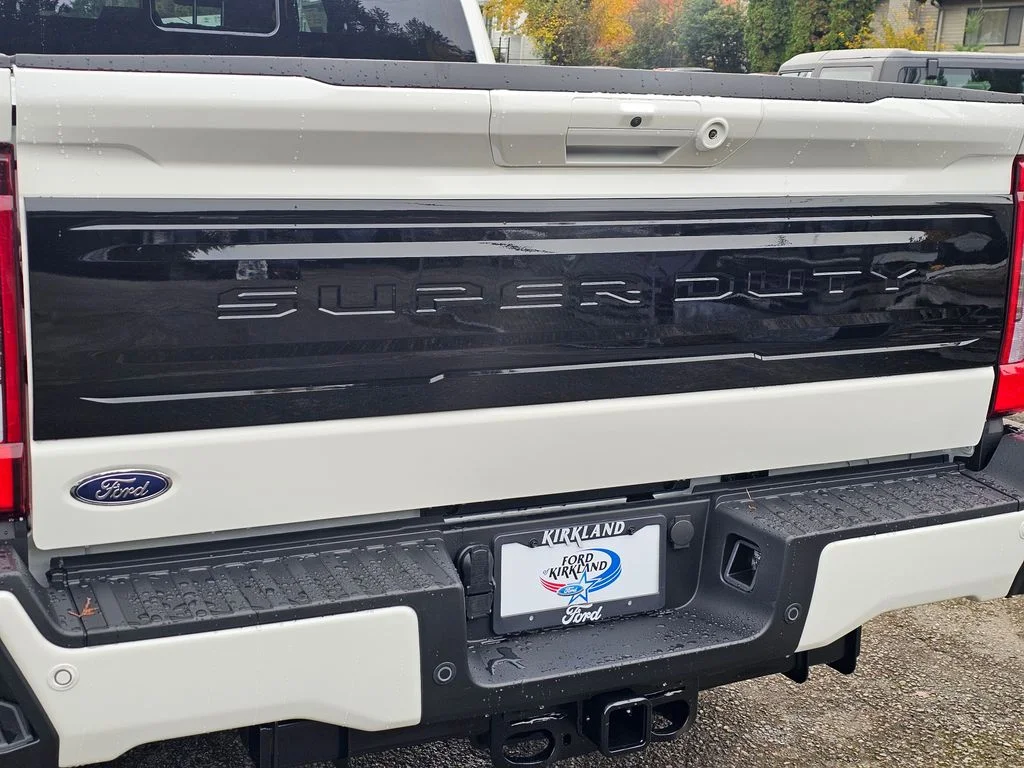 New 2026 Star White Metallic Tri-Coat Ford F-250® Platinum® image 15