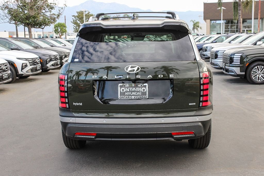 New 2026 Green Hyundai SEL Premium image 8