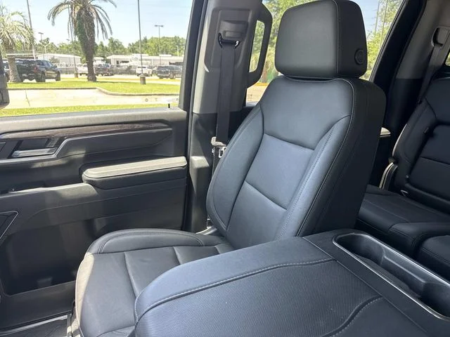 Used 2024 Iridescent Pearl Tricoat Chevrolet LTZ image 35