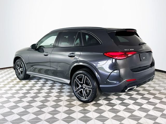 New 2026 Graphite Grey Metallic Mercedes-Benz GLC 300 image 5