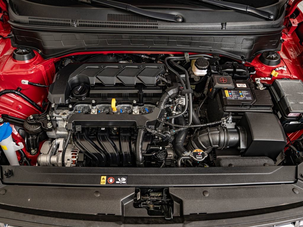 Used 2025 Ultimate Red Hyundai Limited image 36