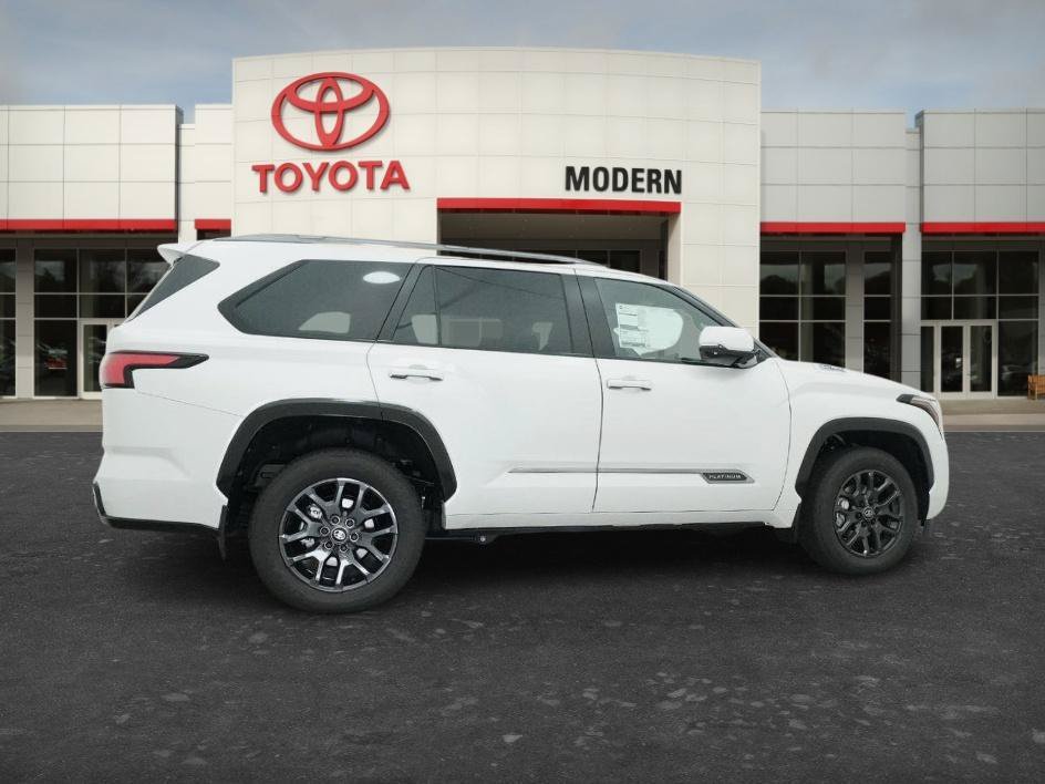 New 2026 Wind Chill Pearl Toyota Platinum image 3