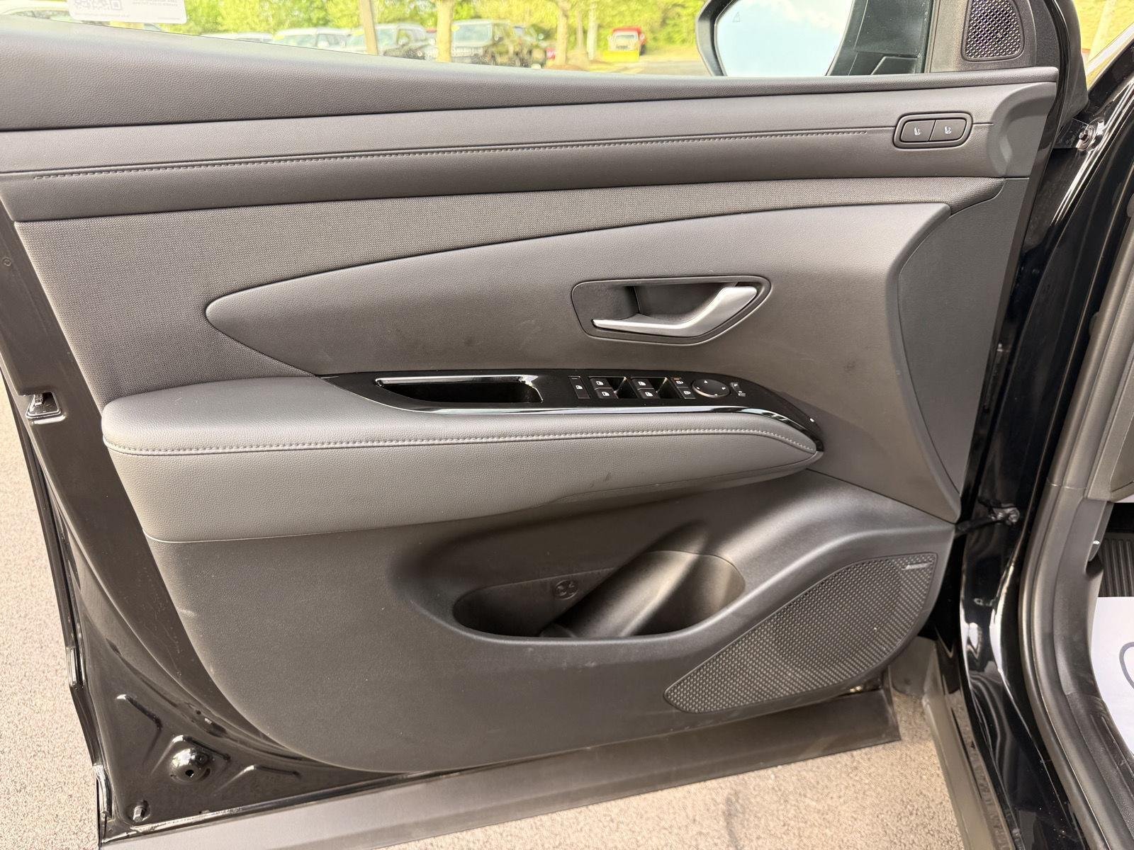 Certified Used 2025 Phantom Black Hyundai Limited image 12