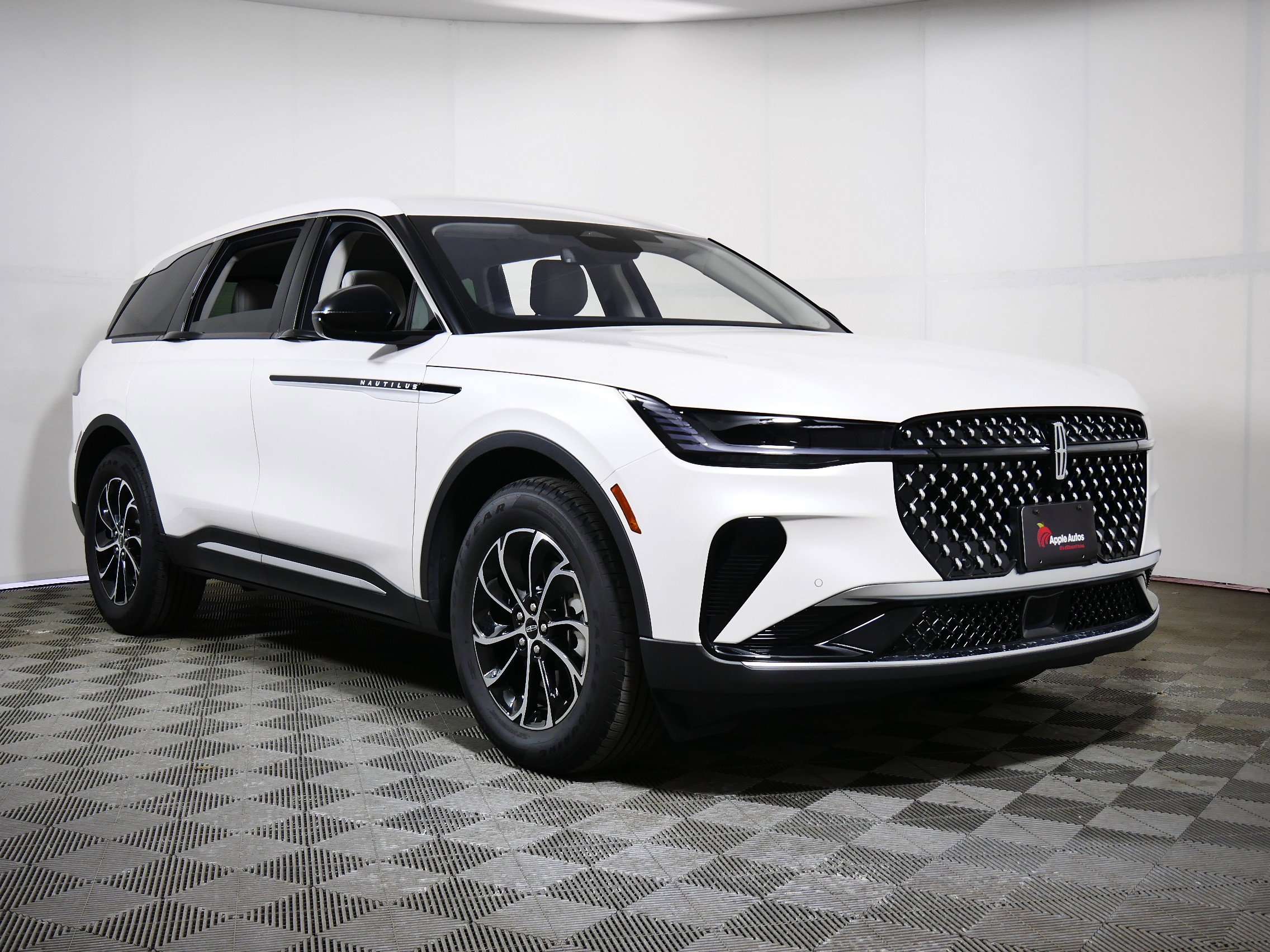 2026 Lincoln Nautilus Premiere AWD's photo