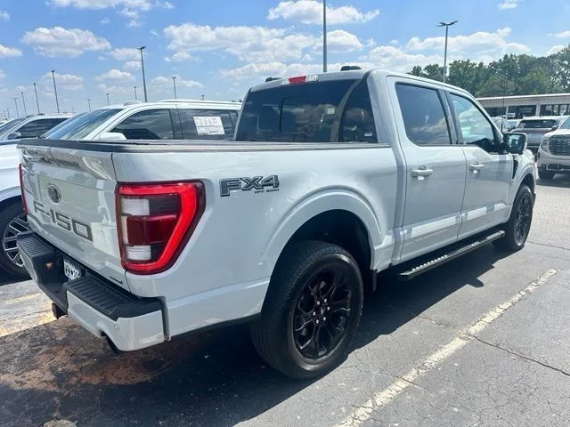Used 2023 White Ford Lariat image 34
