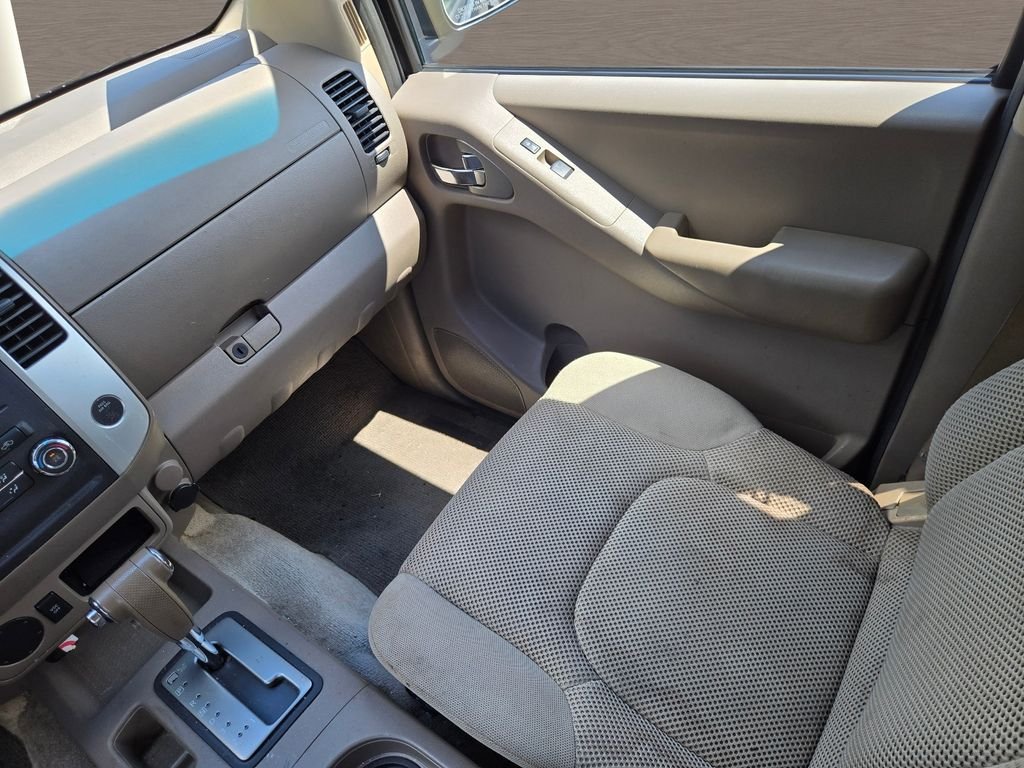 Used 2011 Black Nissan SV image 14