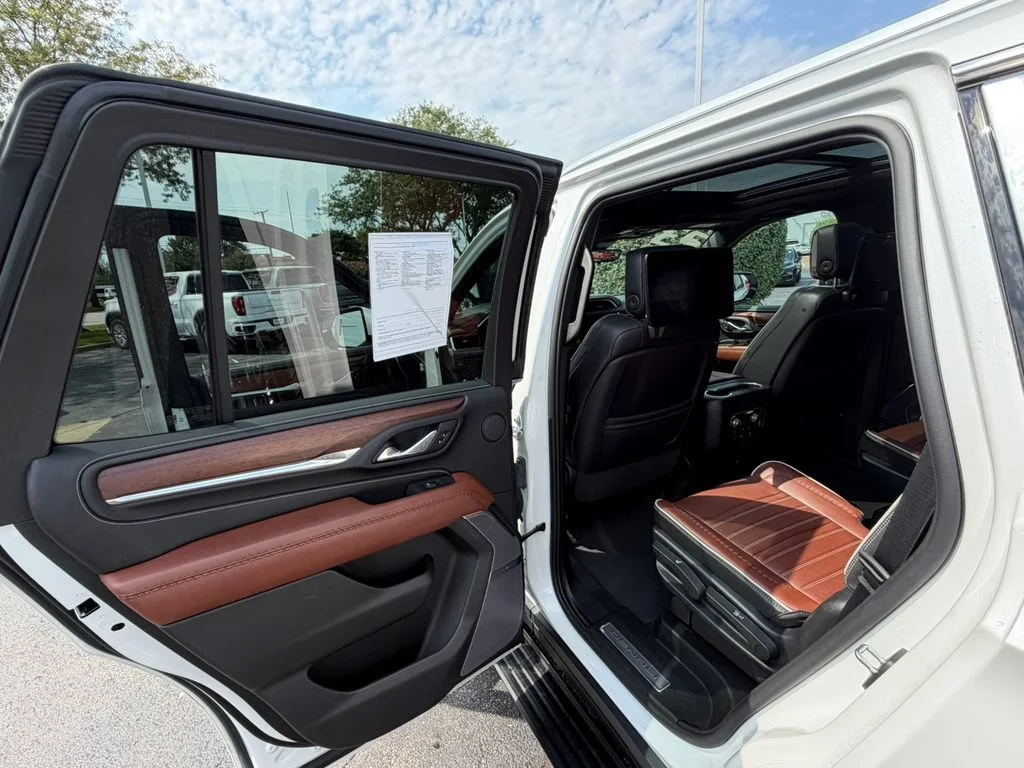 2023 GMC Yukon Denali Ultimate - Photo 38