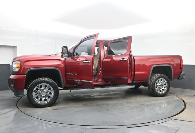 Used 2019 Red GMC Denali image 50