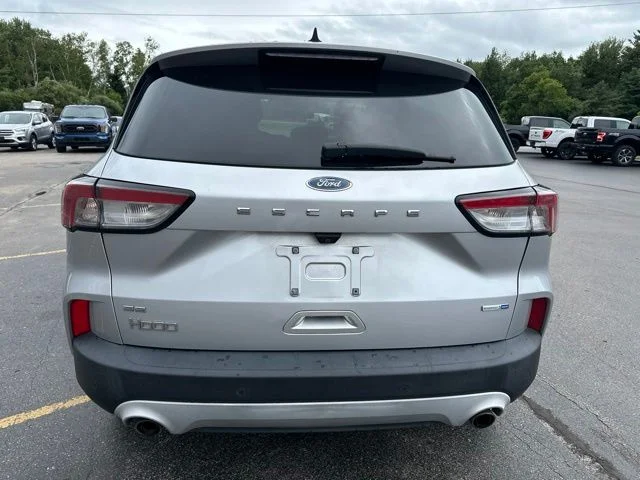 Used 2020 Ingot Silver Ford SE image 7