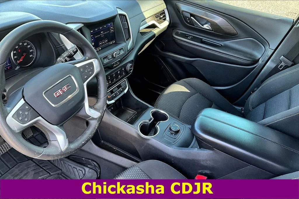 Used 2022 Black GMC SLE image 17