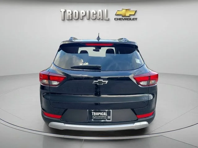 New 2026 Mosaic Black Metallic Chevrolet LT image 4