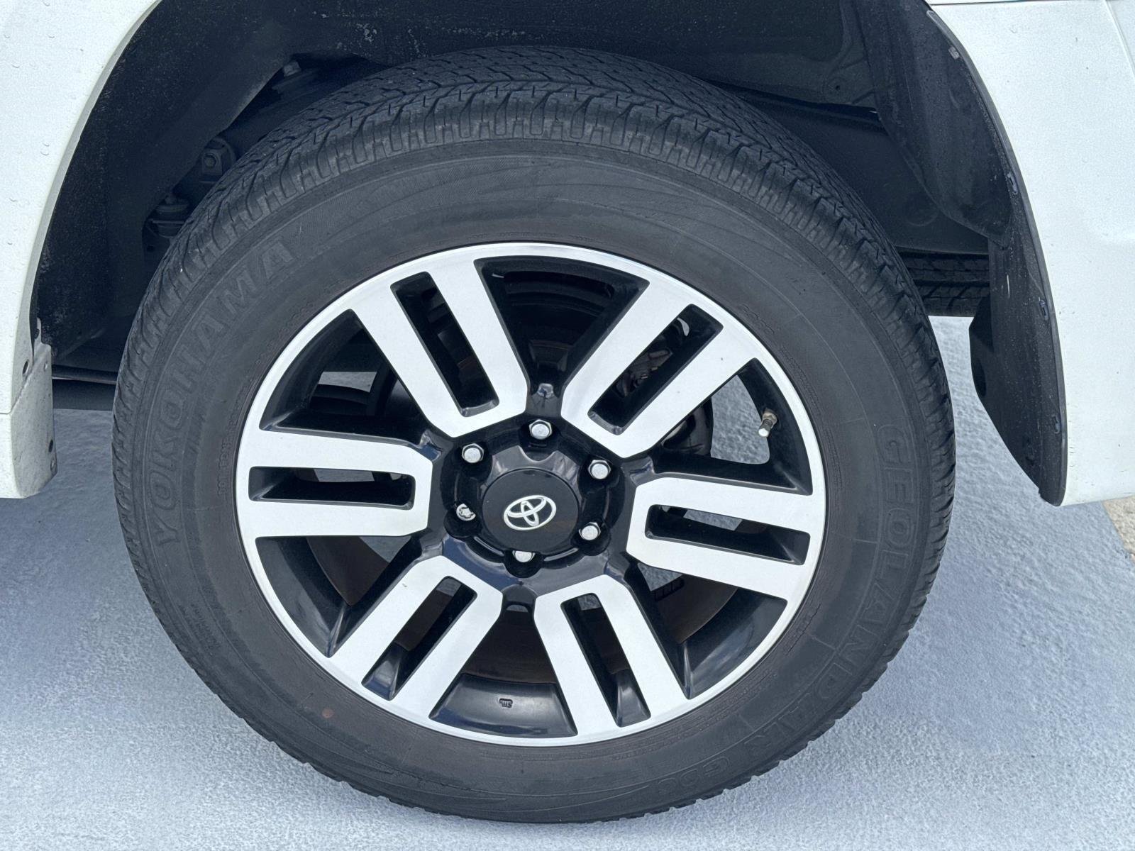 Used 2016 Blizzard Pearl Toyota Limited image 9