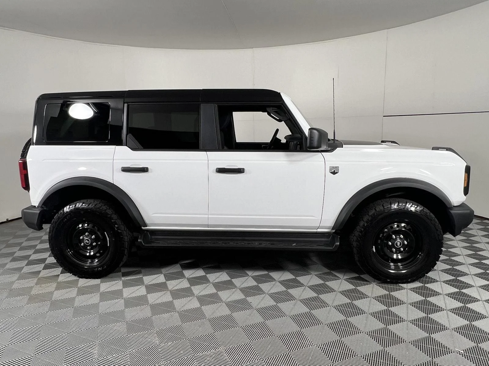New 2026 Oxford White Ford Big Bend image 11