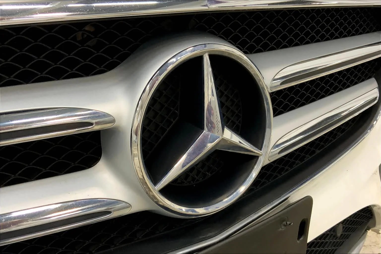 Used 2018 Polar White Mercedes-Benz E 300 image 31