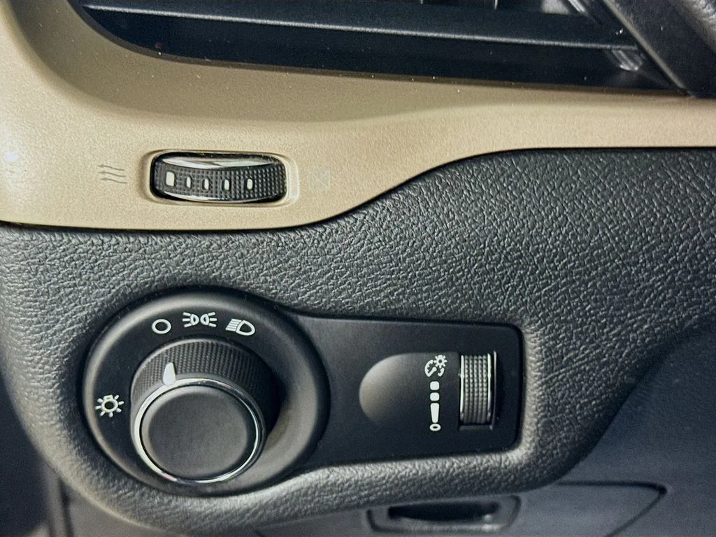 Used 2016 Brilliant Black Crystal Pearlcoat Jeep Sport image 12