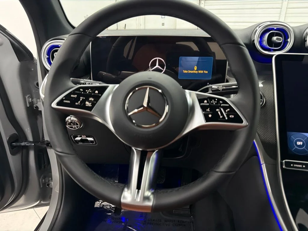 New 2027 White Mercedes-Benz GLC 300 image 15