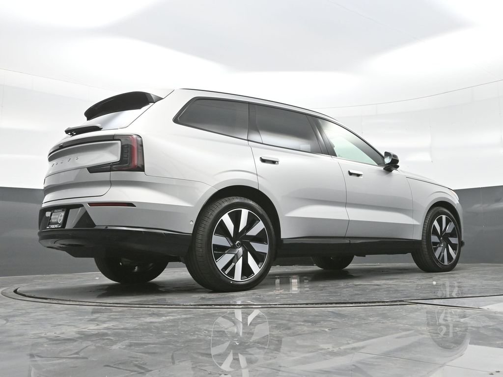 2025 Volvo EX90 Ultra - Photo 26