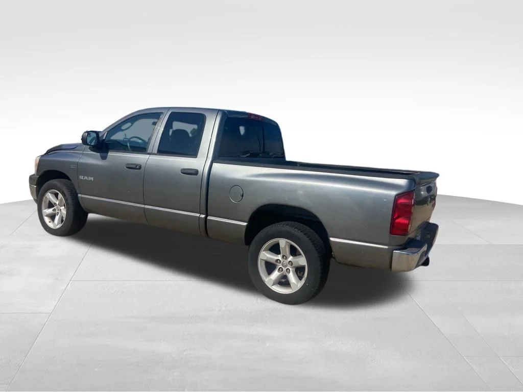 Used 2008 Gray Dodge SLT image 54