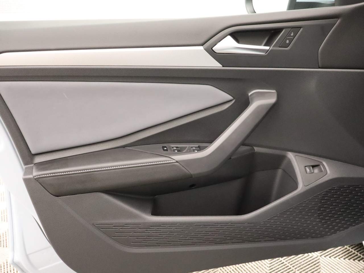 New 2026 Monument Gray Volkswagen SE image 16