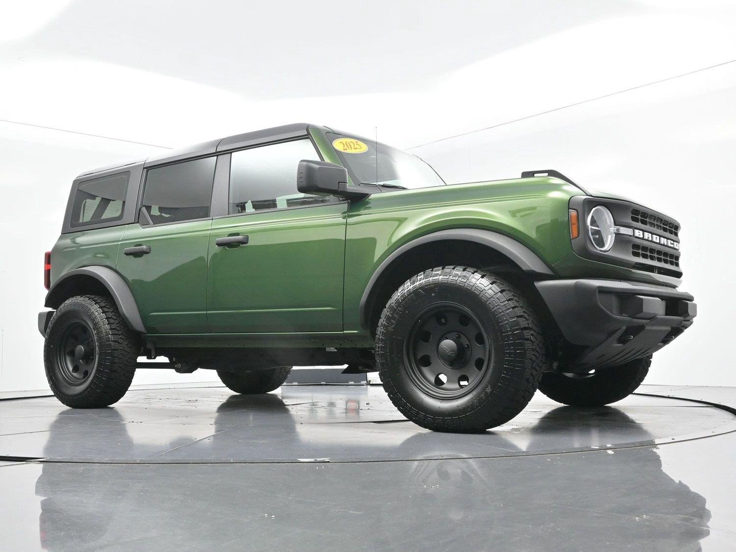 Used 2025 Green Ford Base image 48