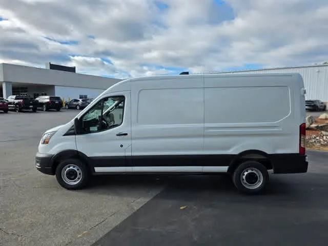 New 2026 Oxford White Ford  image 15